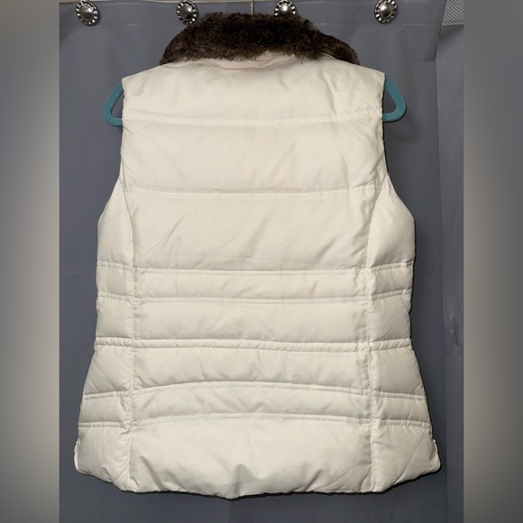 Eddie Bauer Ivory Quilted Puffer Goose Down Vest M Faux Fur Collar with Pockets - Picture 8 of 9
